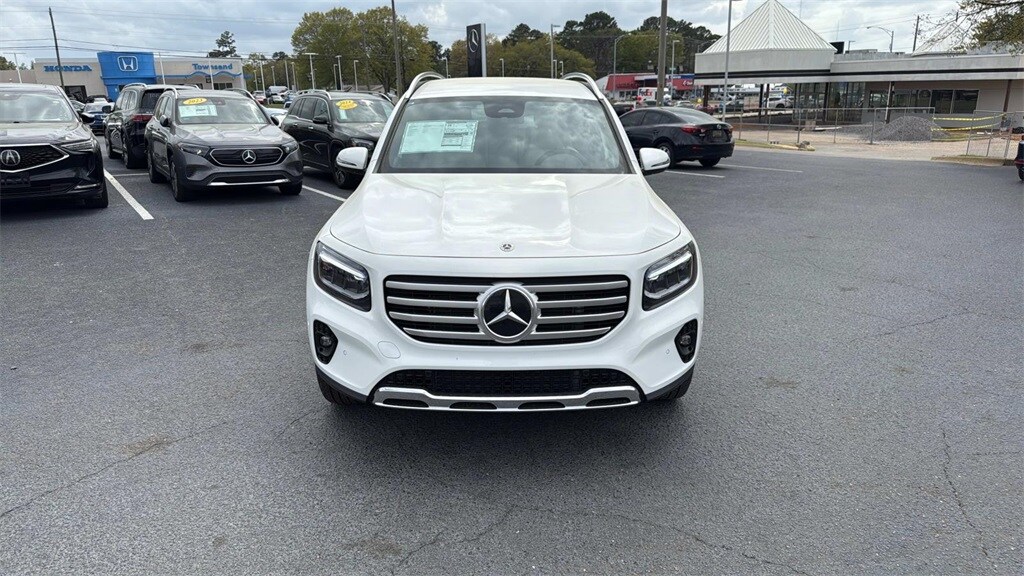 2025 Mercedes Benz GLB 250 photo 2