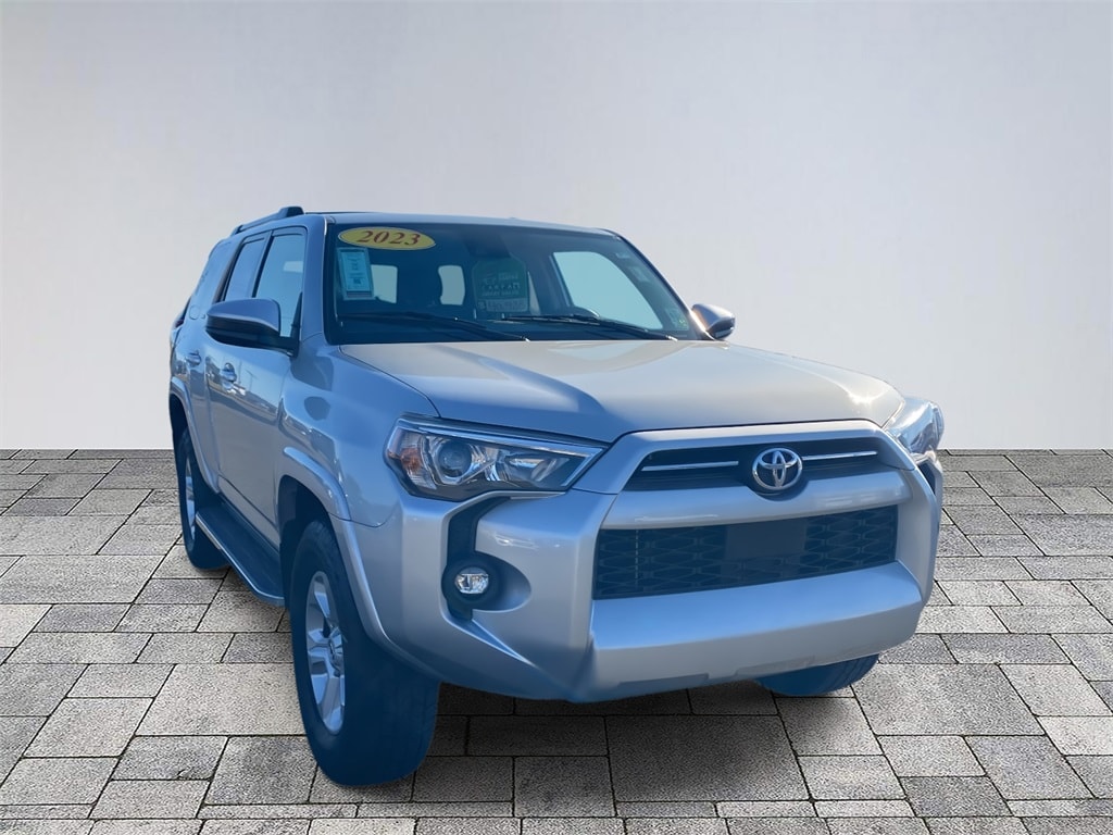 2023 Toyota 4Runner SR5's photo