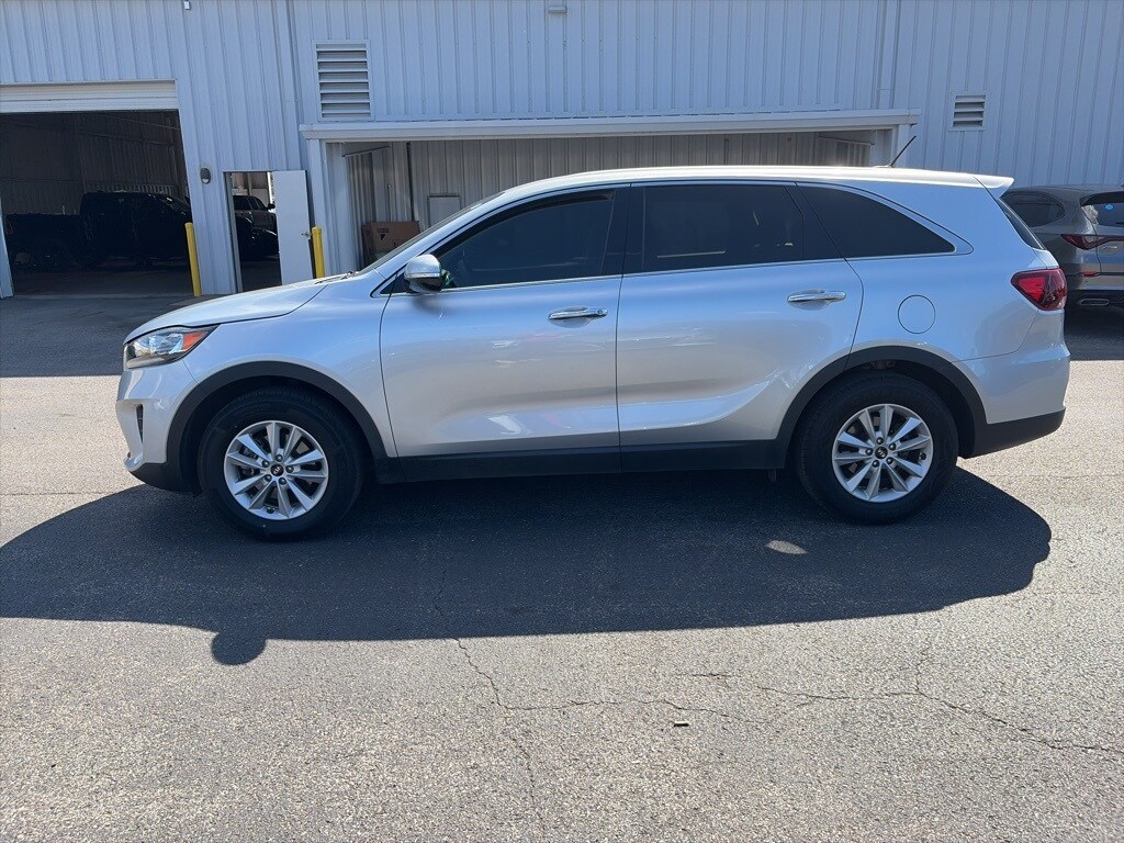 2019 Kia Sorento L photo 2
