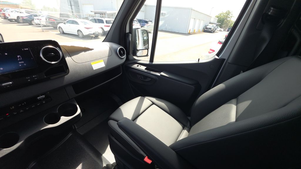 2025 Mercedes-Benz Sprinter Passenger Van Base - Photo 26