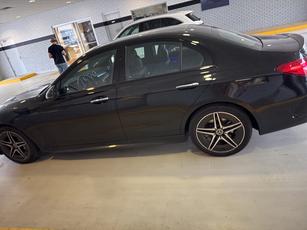 2024 Mercedes Benz C 300 photo 4