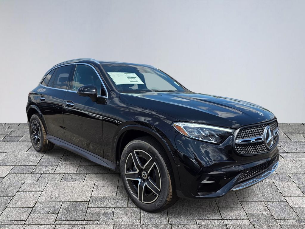 2026 Mercedes-Benz GLC Base