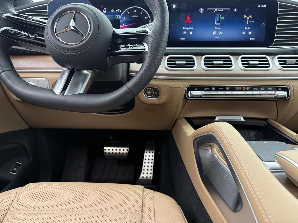 2026 Mercedes-Benz GLS Base - Photo 29