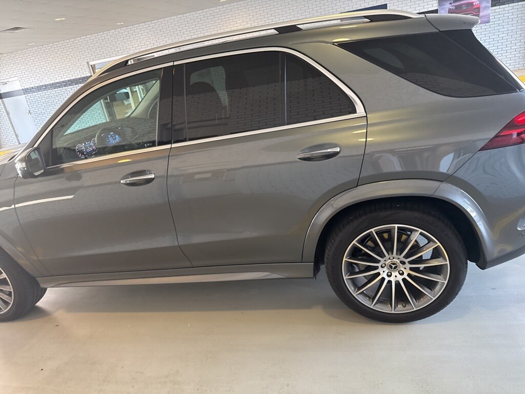 2025 Mercedes Benz GLE 350 4MATIC photo 4