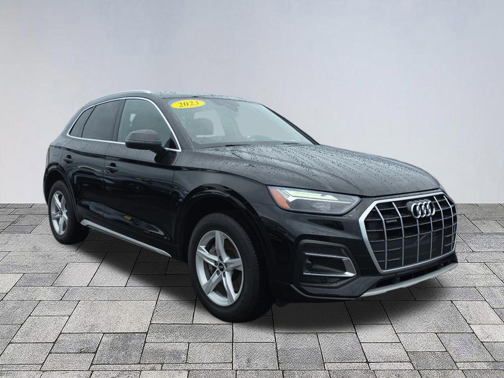 2023 Audi Q5 40 Premium's photo