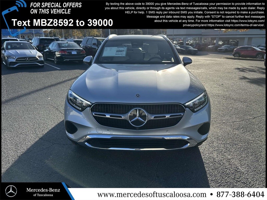 2025 Mercedes Benz GLC 300 photo 2