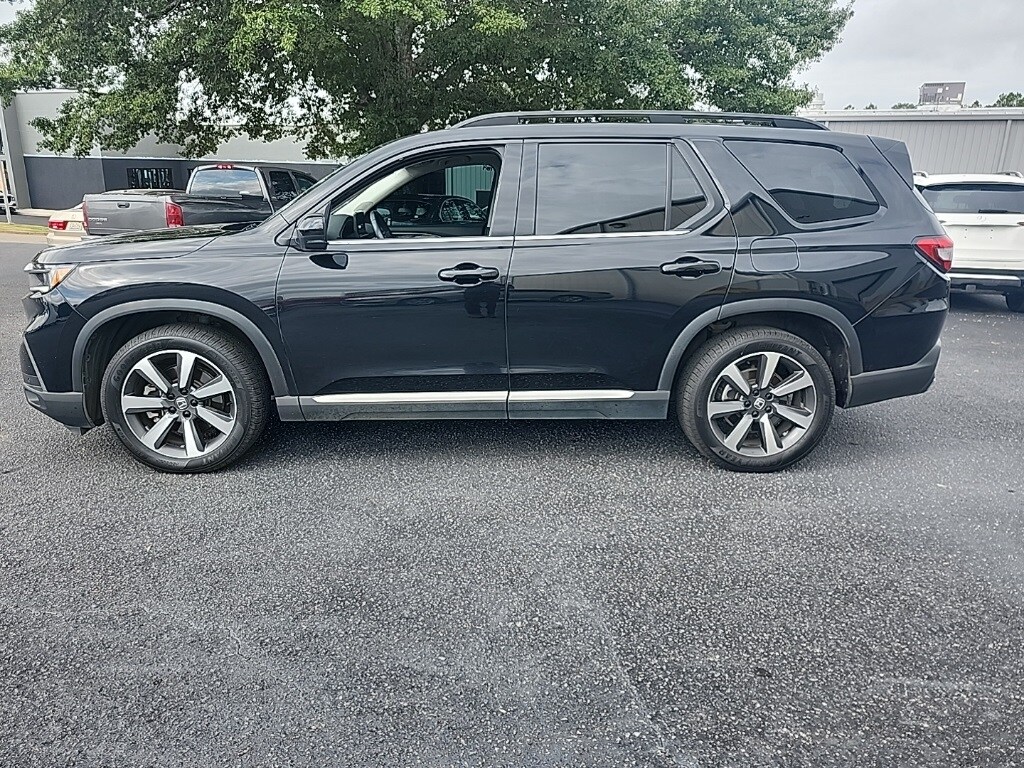 2023 Honda Pilot Elite photo 3