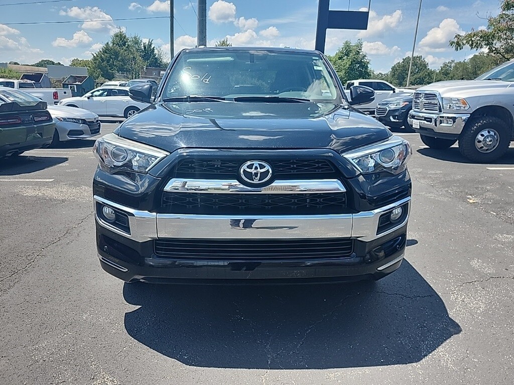 2017 Toyota 4Runner Limited photo 2