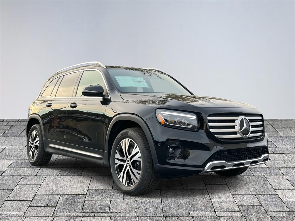 2026 Mercedes-Benz GLB GLB 250's photo