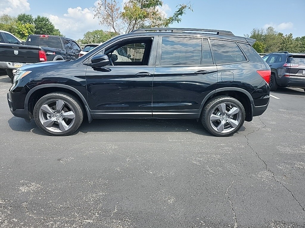 2019 Honda Passport Touring photo 3