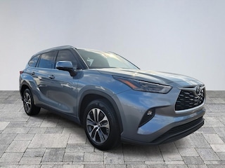 Used 2022 Toyota Highlander XLE SUV 5TDHZRAH7NS104961 P3026 in Tuscaloosa, AL