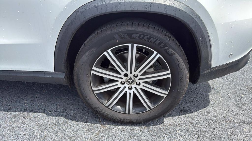 2024 Mercedes-Benz GLE GLE450 - Photo 11