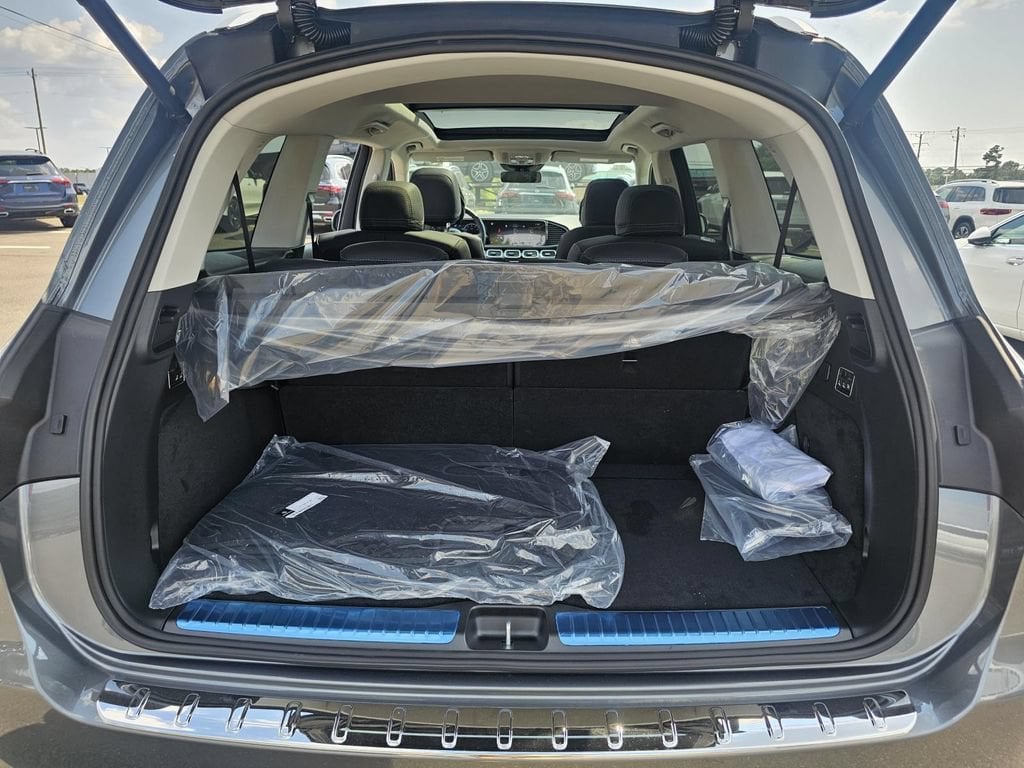2026 Mercedes-Benz GLS Base - Photo 9