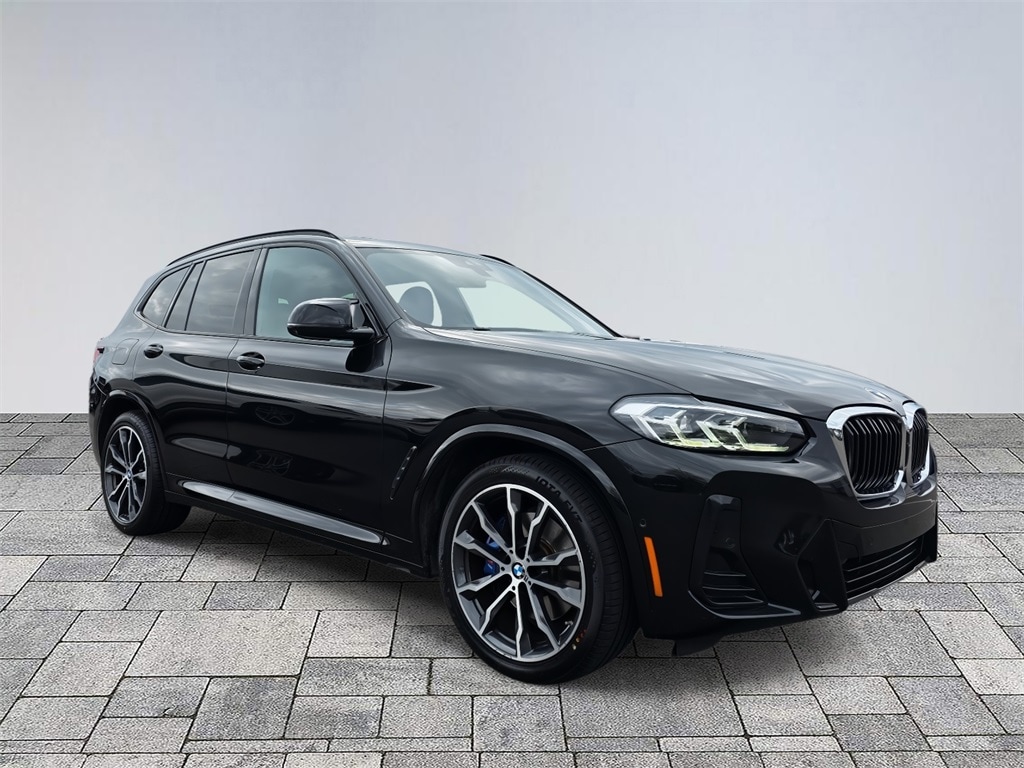 2023 BMW X3 40i's photo