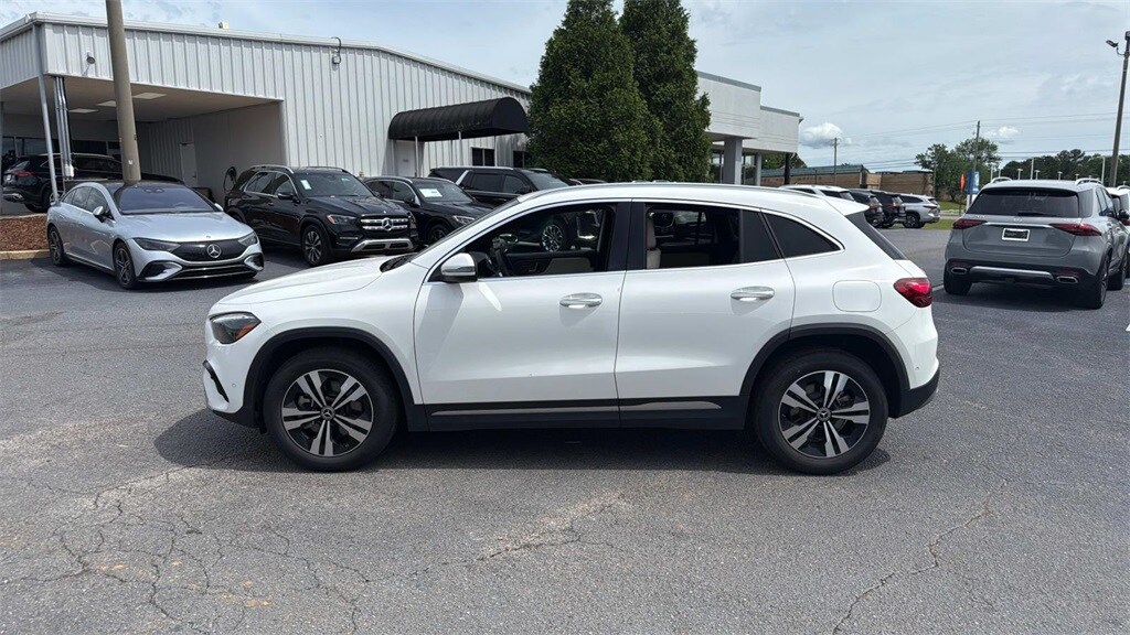 2024 Mercedes Benz GLA 250 4MATIC photo 4