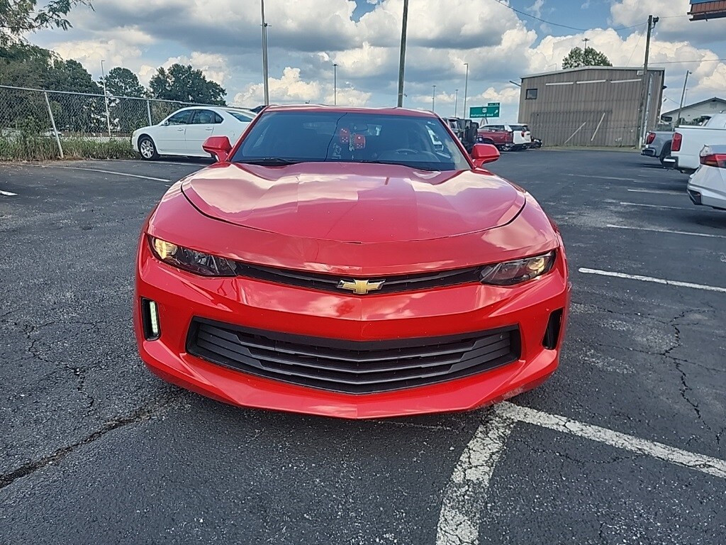 2018 Chevrolet Camaro 1LT photo 2