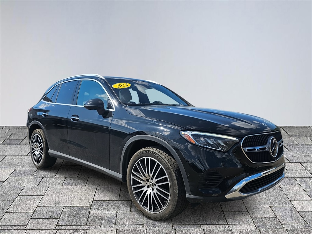 2024 Mercedes-Benz GLC GLC300's photo