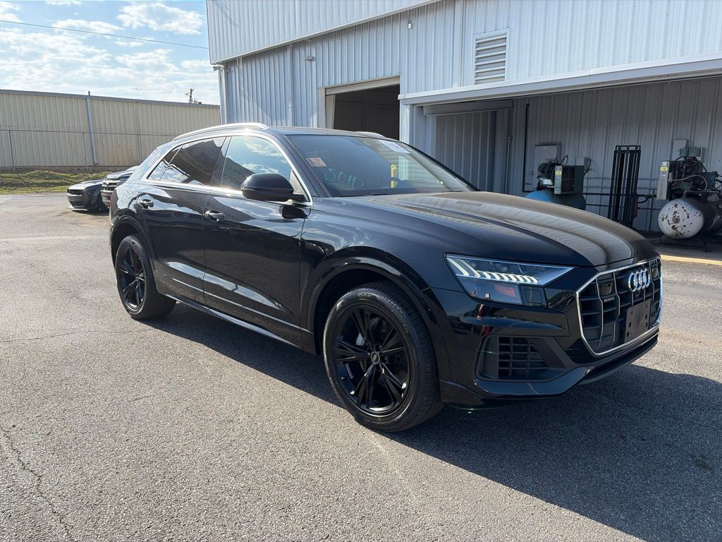2021 Audi Q8 55 Premium Plus Tiptonic quattro's photo