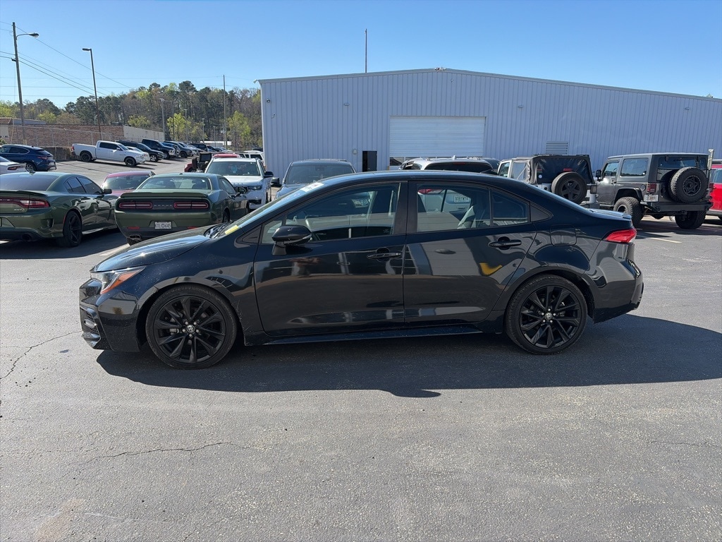 Used 2020 Toyota Corolla SE Nightshade Sedan