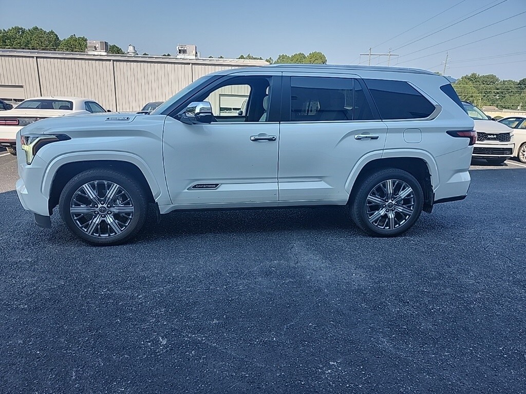 2024 Toyota Sequoia Capstone photo 4