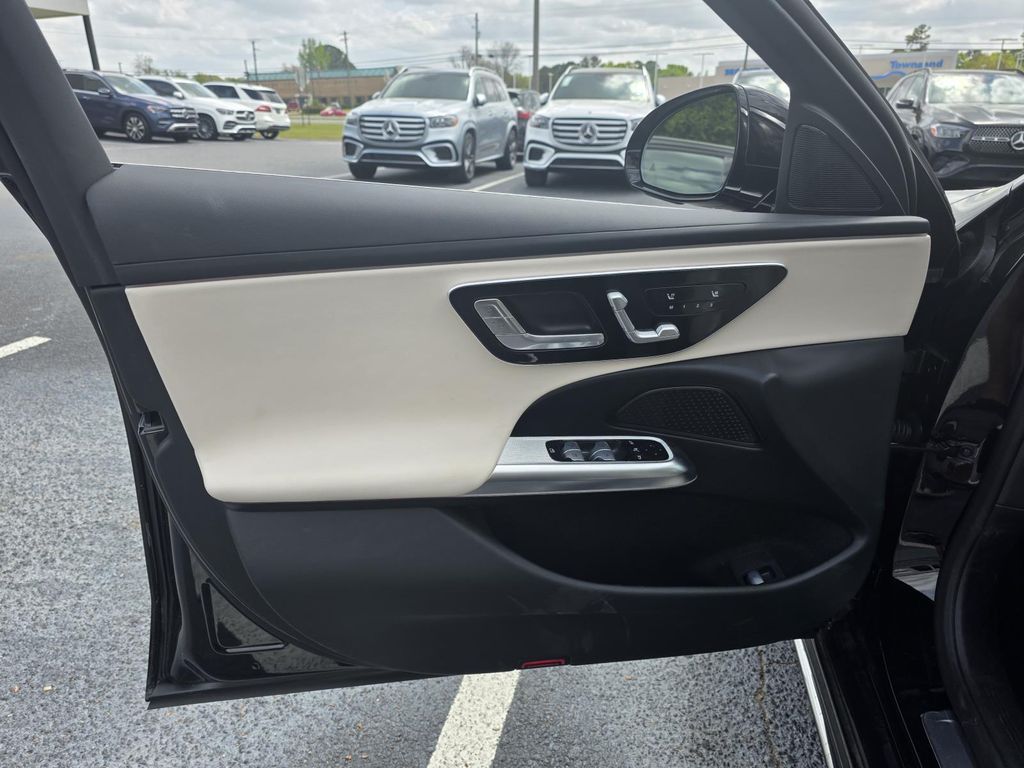 2026 Mercedes-Benz E-Class E350 - Photo 12