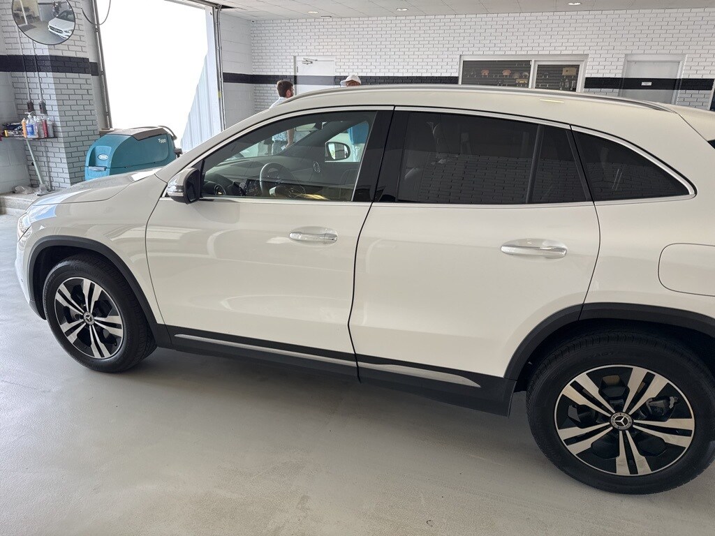 2025 Mercedes Benz GLA 250 photo 4