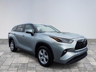 Used 2024 Toyota Highlander LE SUV 5TDKDRBH3RS551165 P3068 in Tuscaloosa, AL