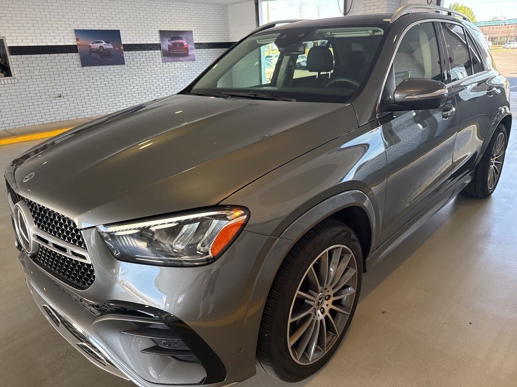 2025 Mercedes Benz GLE 350 4MATIC photo 3