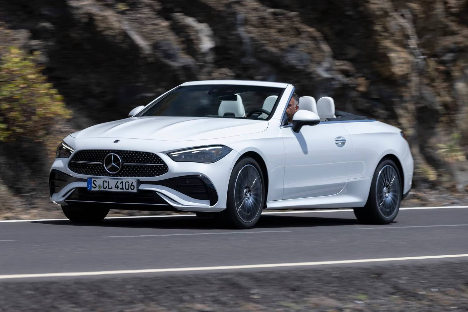 2026 Mercedes-Benz CLE Cabriolet performance technology