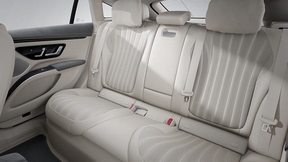 2027 Mercedes-Benz EQS Sedan interior comfort and cargo