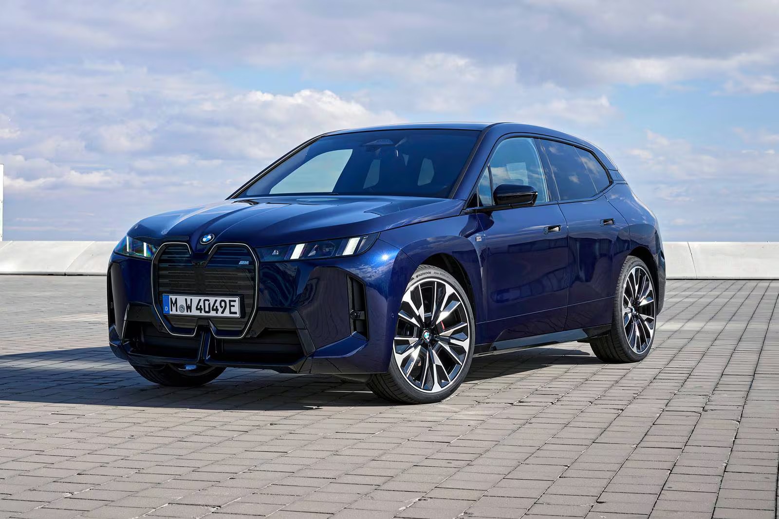 2026 BMW iX buyer recommendation comparison