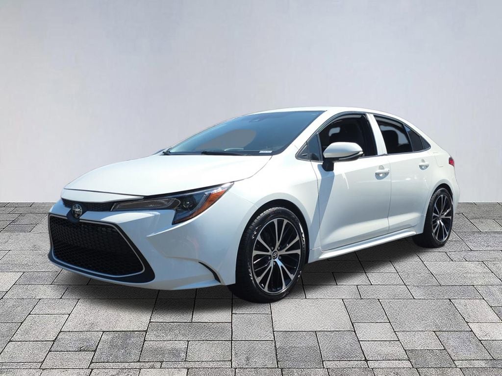 Used 2021 Toyota Corolla LE Sedan