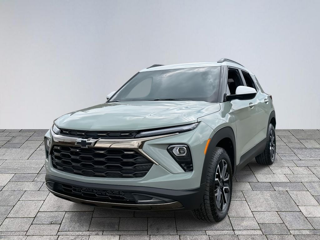Used 2025 Chevrolet Trailblazer Activ SUV