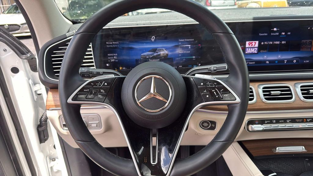 2024 Mercedes-Benz GLE GLE450 - Photo 16