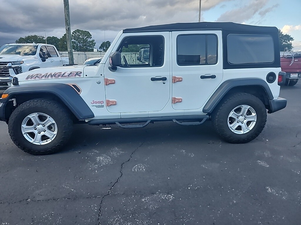 2018 Jeep Wrangler Unlimited Sport S photo 2