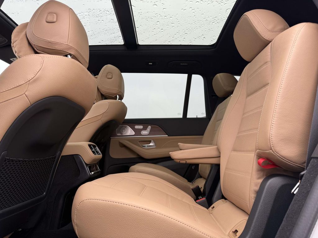 2026 Mercedes-Benz GLS Base - Photo 26
