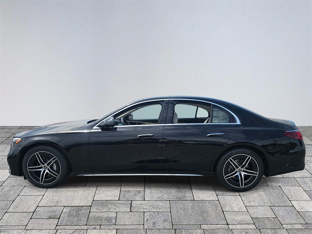 2026 Mercedes Benz E photo 4
