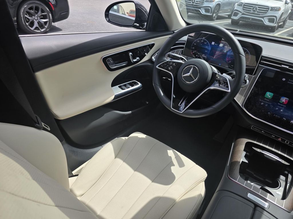 2026 Mercedes-Benz E-Class E350 - Photo 28