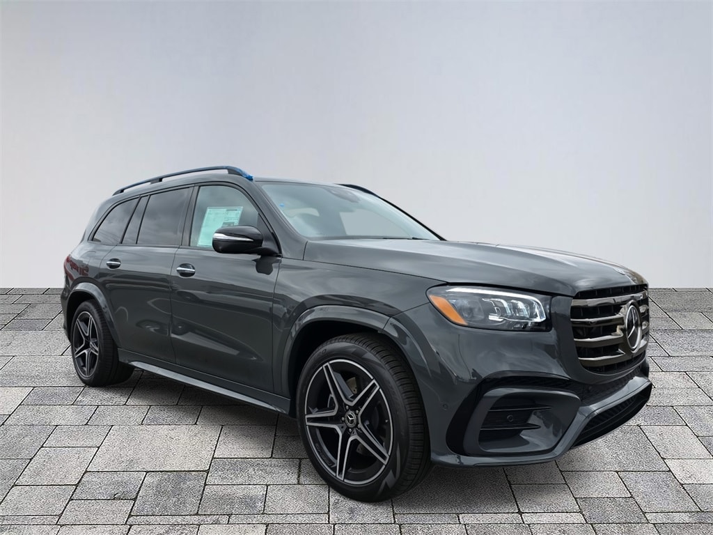 2026 Mercedes-Benz GLS Base's photo