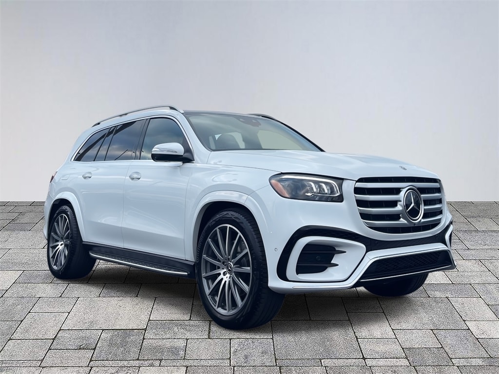 2026 Mercedes-Benz GLS Base's photo