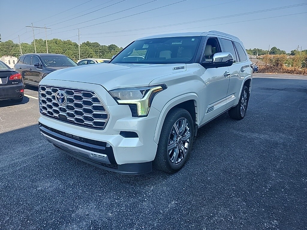 2024 Toyota Sequoia Capstone photo 3