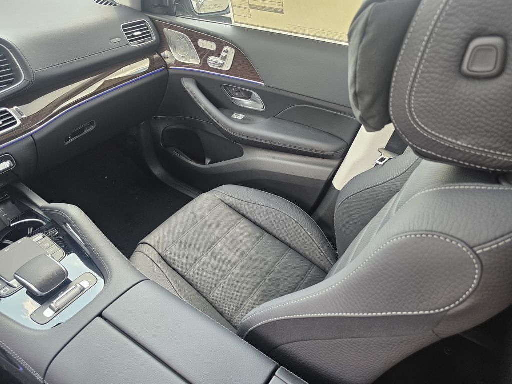 2026 Mercedes-Benz GLS Base - Photo 29
