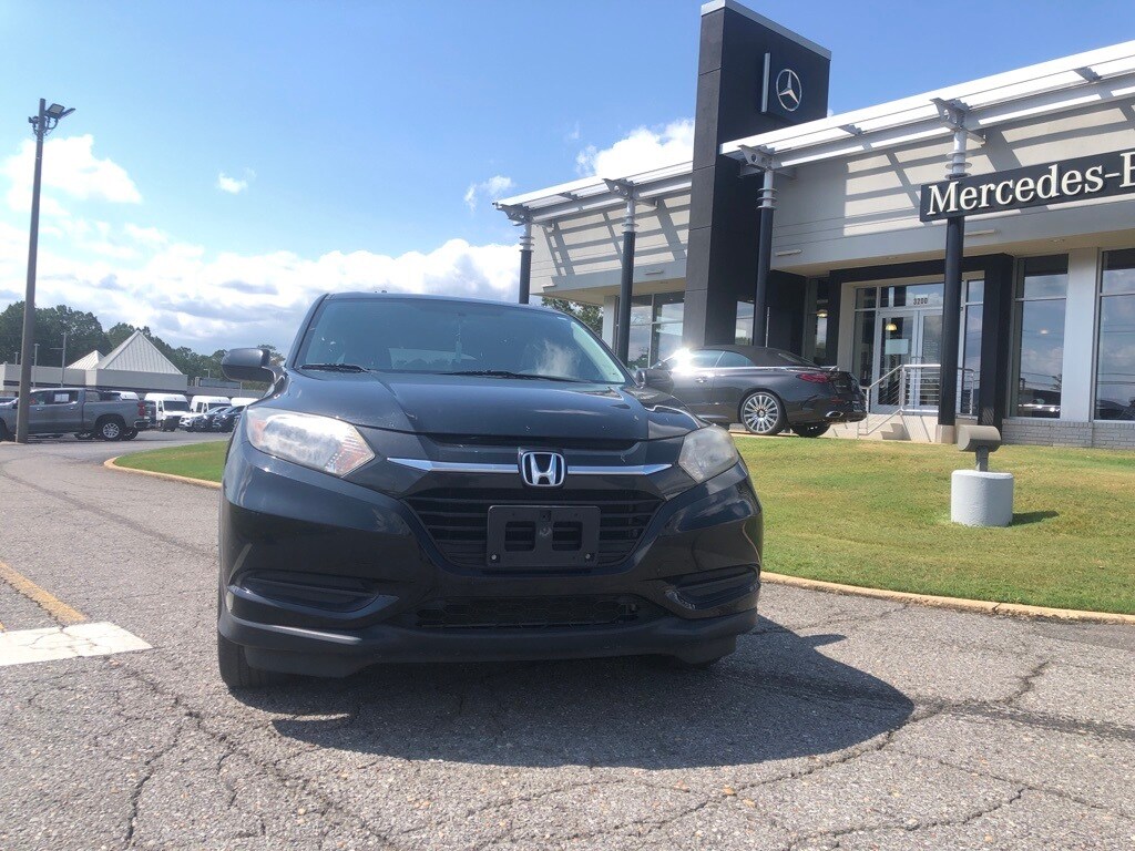 Used 2017 Honda HR-V LX with VIN 3CZRU5H36HG700582 for sale in Tuscaloosa, AL