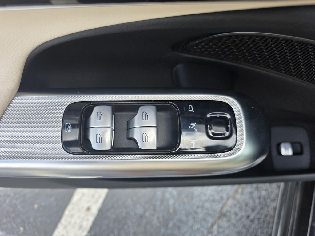 2026 Mercedes-Benz E-Class E350 - Photo 13