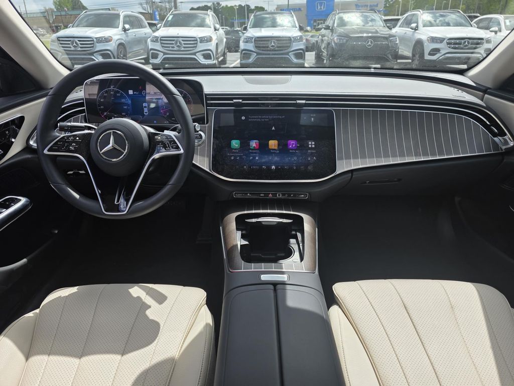 2026 Mercedes-Benz E-Class E350 - Photo 26