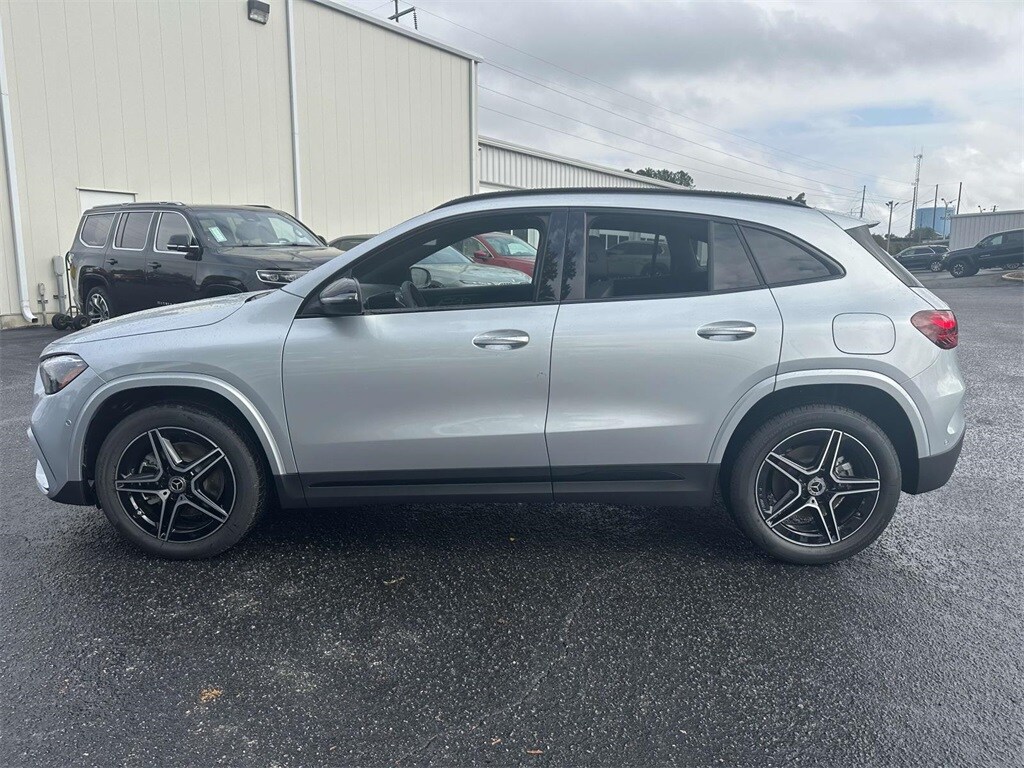 2025 Mercedes Benz GLA 250 photo 4