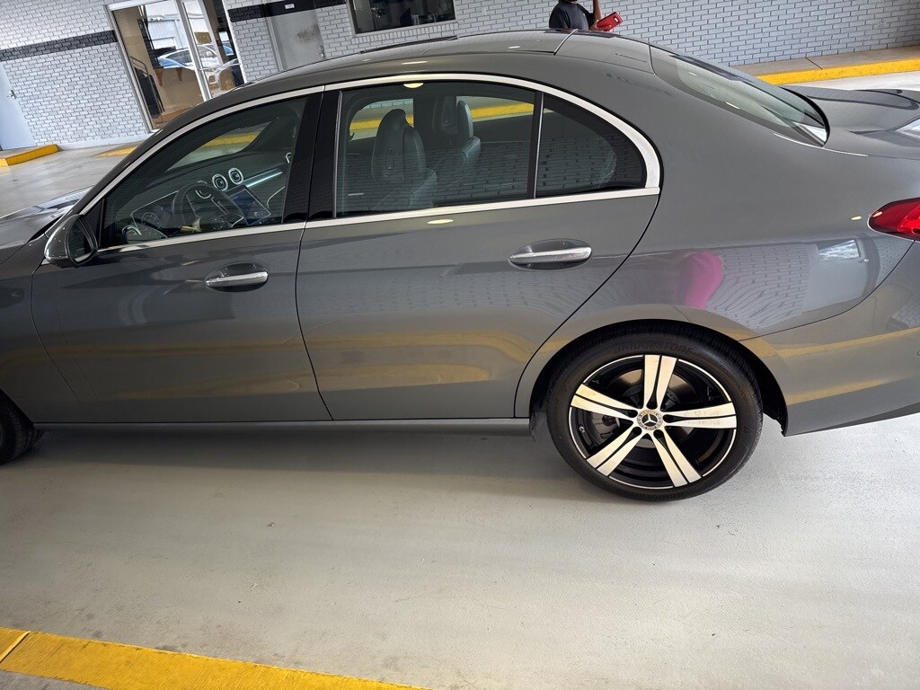 2024 Mercedes Benz C 300 photo 4