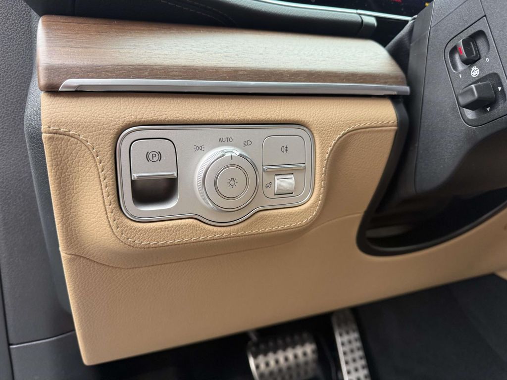 2026 Mercedes-Benz GLS Base - Photo 15
