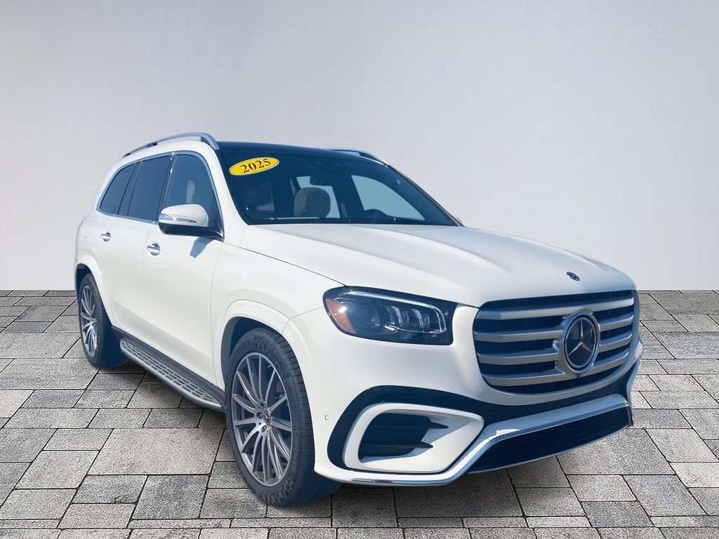 2025 Mercedes-Benz GLS GLS 580 4MATIC's photo