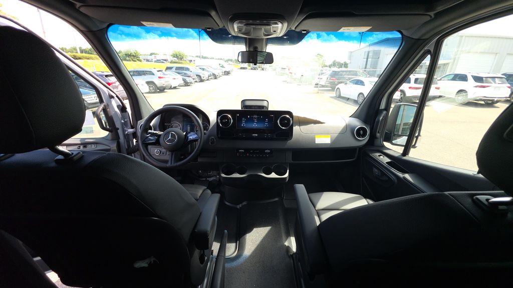 2025 Mercedes-Benz Sprinter Passenger Van Base - Photo 23
